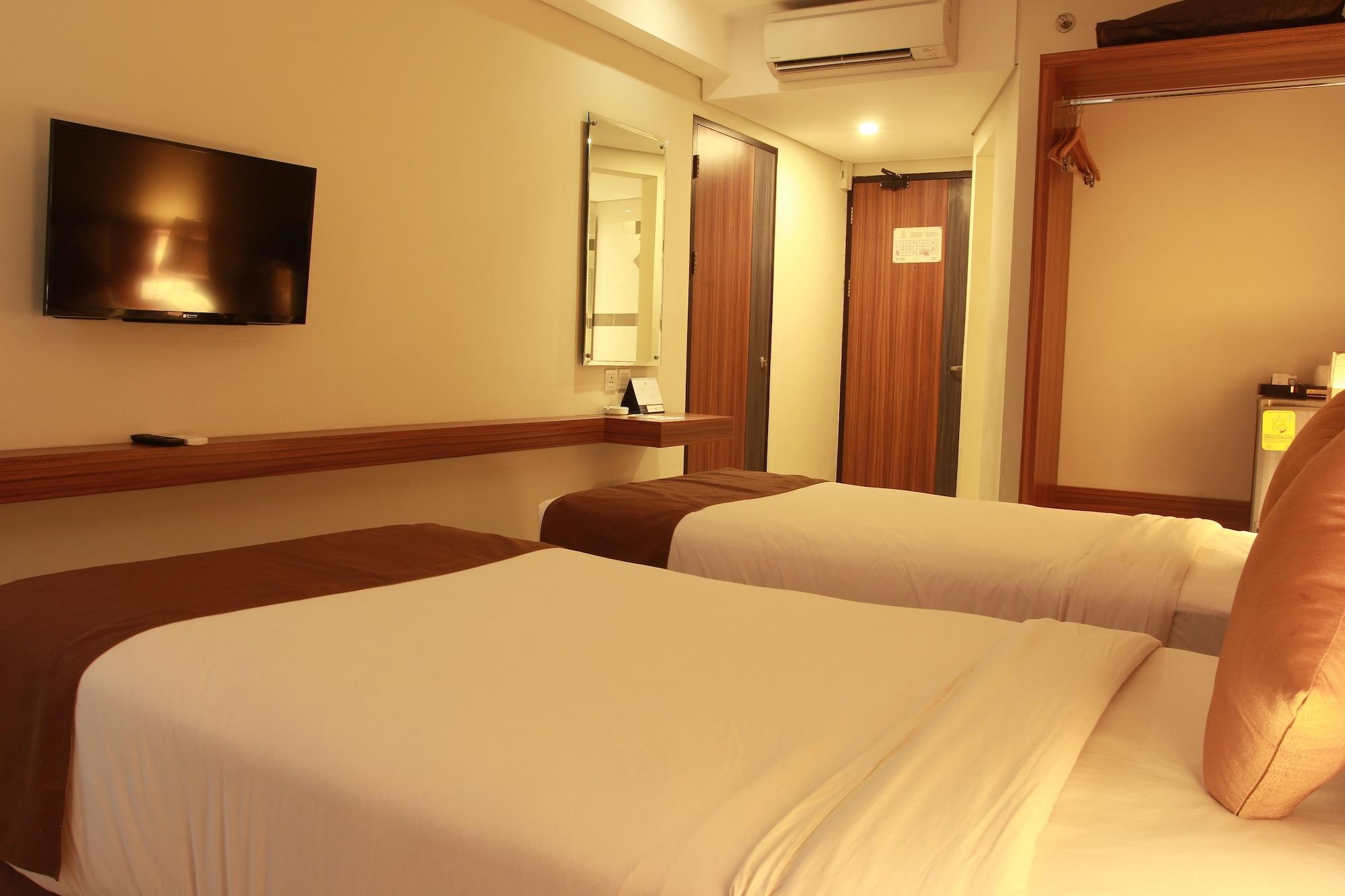 เอช บูทิก โฮเต็ล ย้อกยาการ์ต้า Hotel ยอกยาการ์ตา ภายนอก รูปภาพ