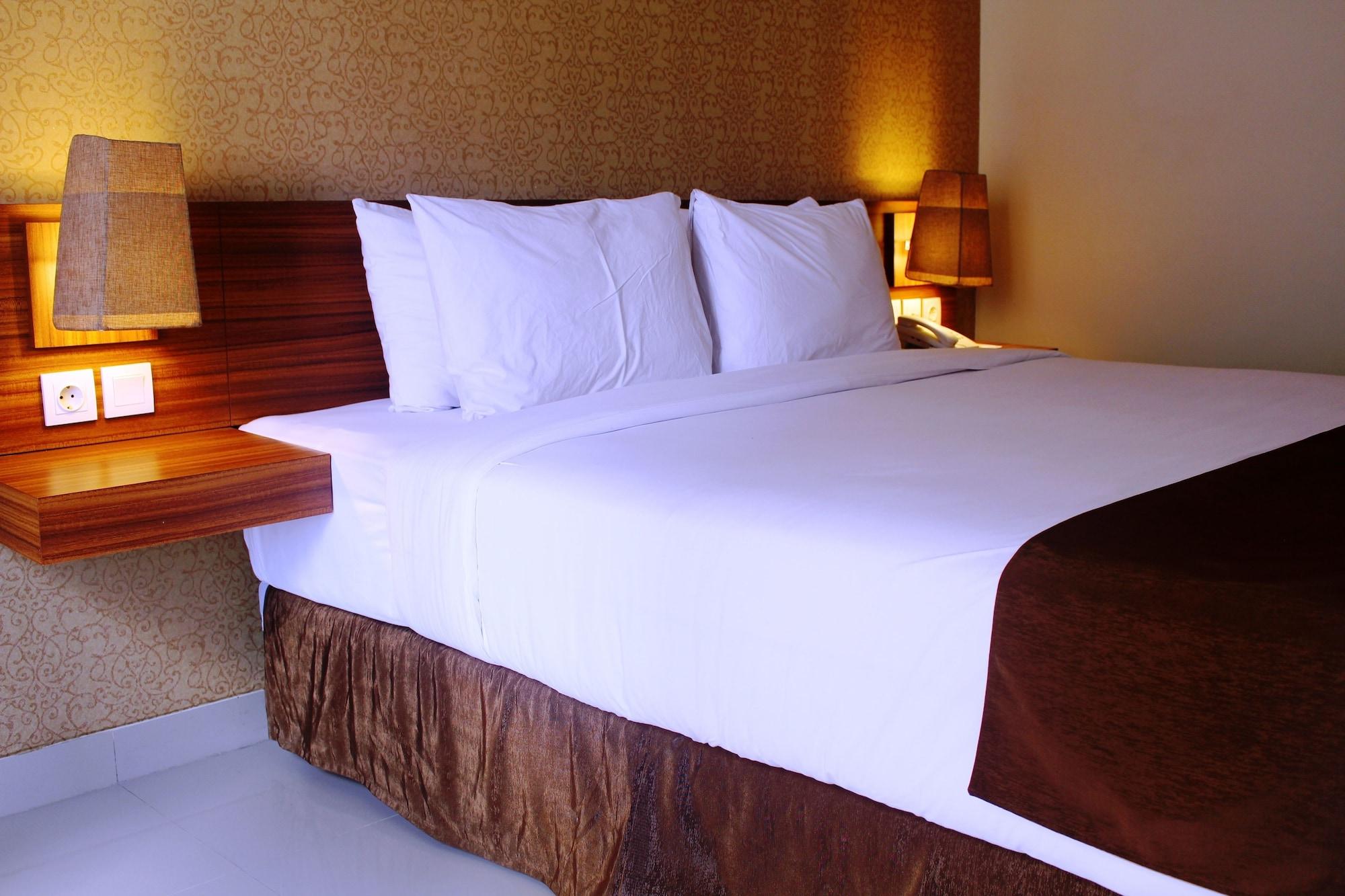 เอช บูทิก โฮเต็ล ย้อกยาการ์ต้า Hotel ยอกยาการ์ตา ภายนอก รูปภาพ