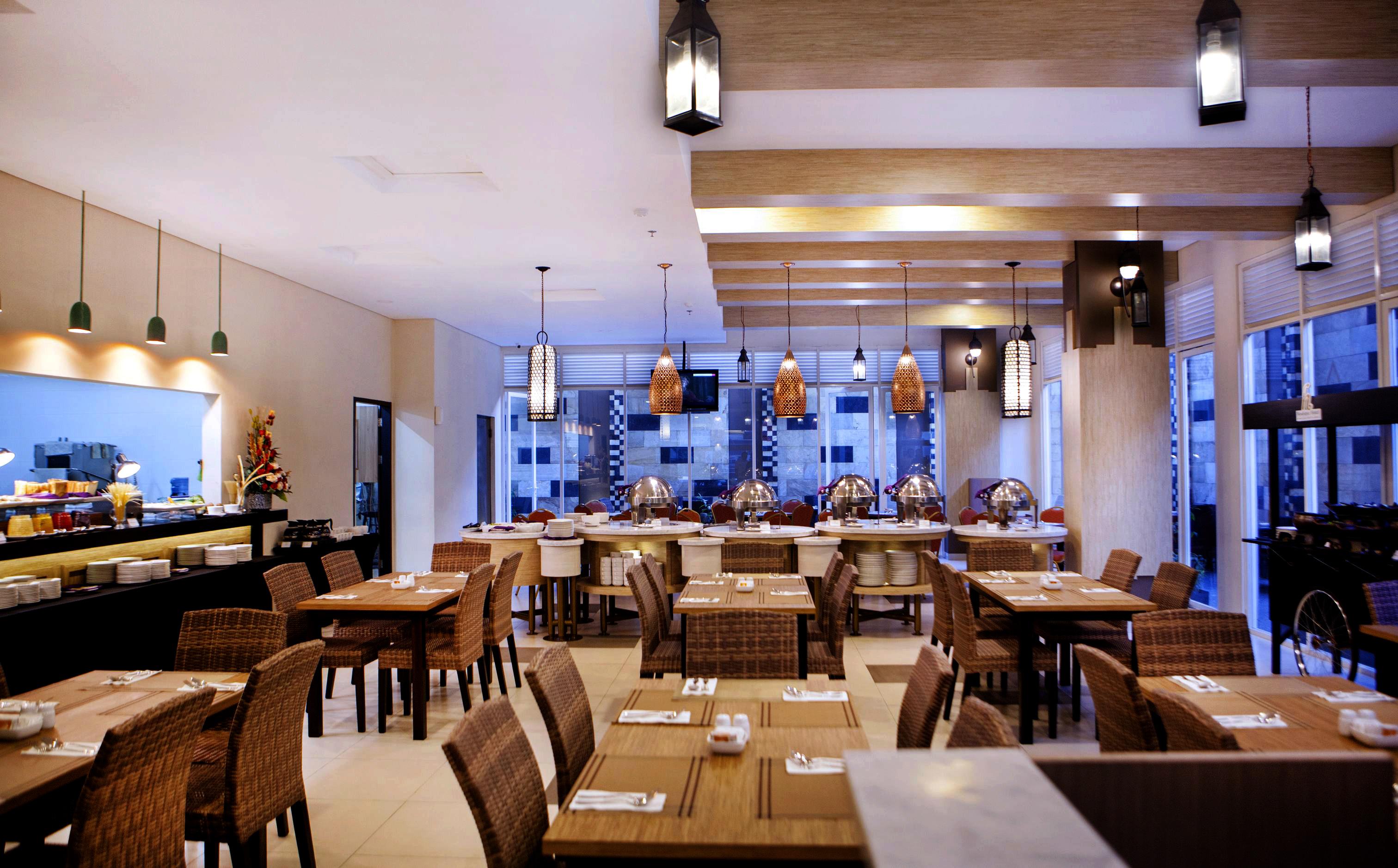 เอช บูทิก โฮเต็ล ย้อกยาการ์ต้า Hotel ยอกยาการ์ตา ภายนอก รูปภาพ