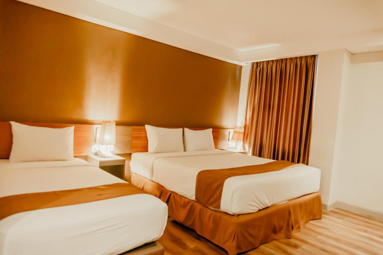 เอช บูทิก โฮเต็ล ย้อกยาการ์ต้า Hotel ยอกยาการ์ตา ภายนอก รูปภาพ