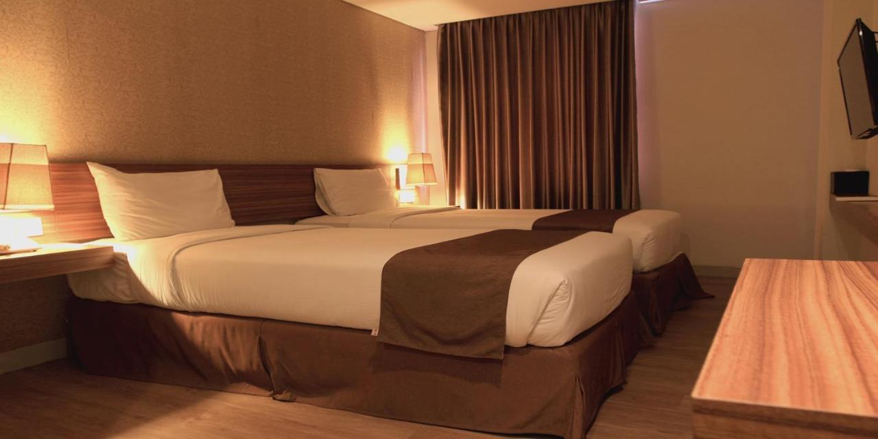 เอช บูทิก โฮเต็ล ย้อกยาการ์ต้า Hotel ยอกยาการ์ตา ภายนอก รูปภาพ